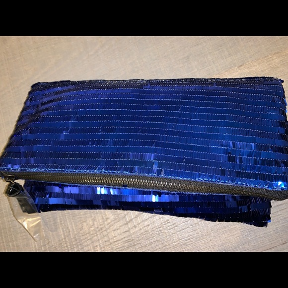 NWT BCBG Generation Electric Sequin Clutch - Picture 4 of 11